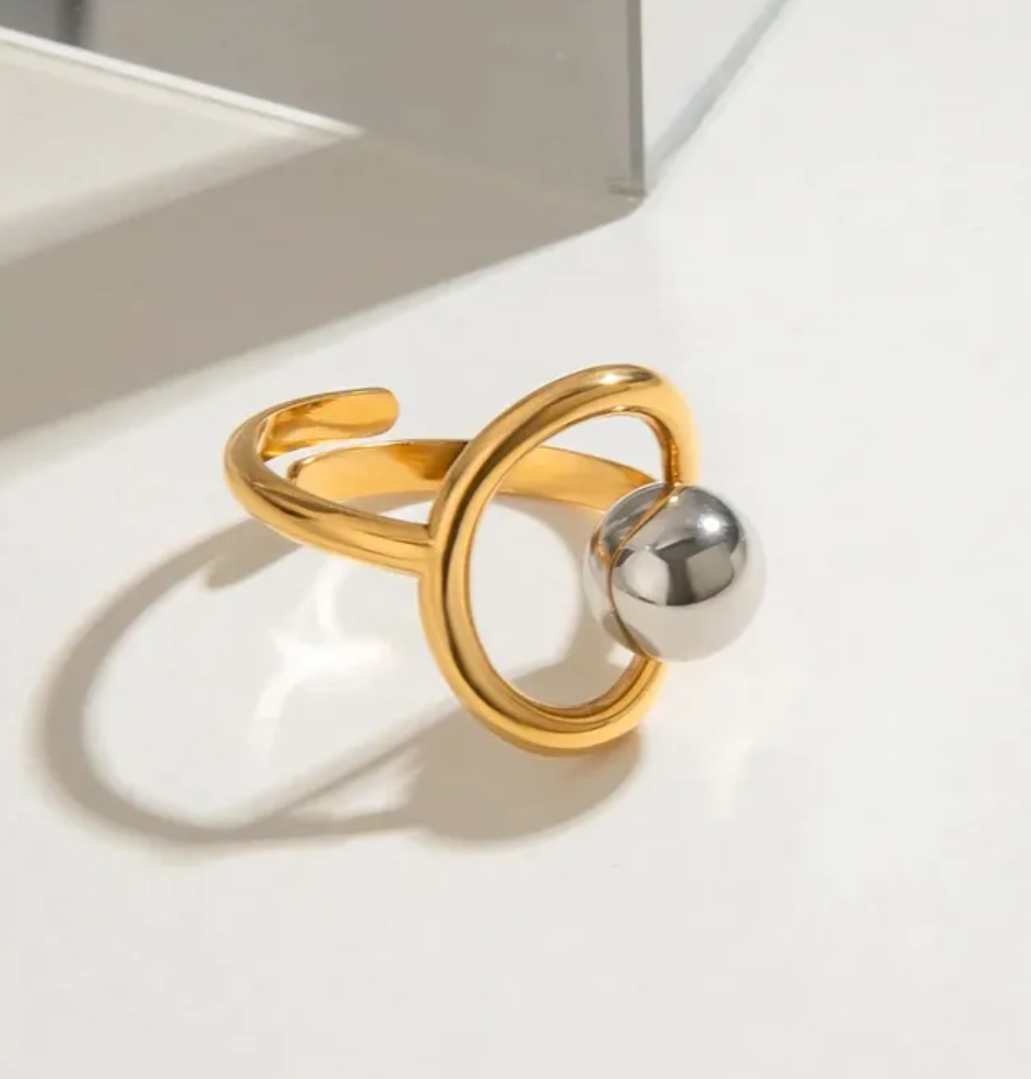 Anillo Orbital Dorado